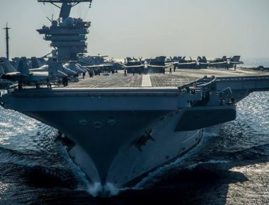 Το αμερικανικό αεροπλανοφόρο USS Carl Vinson σε ασκήσεις στη Νότια Κορέα